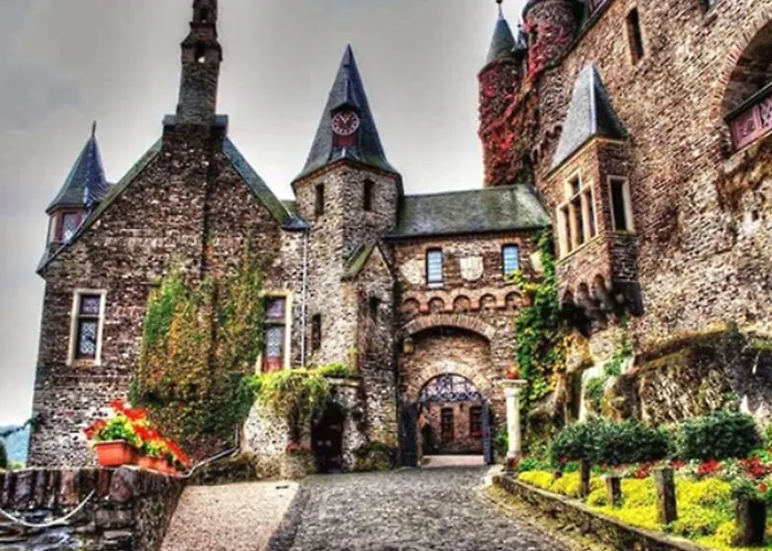 Cochemer Jung 3* 코헴